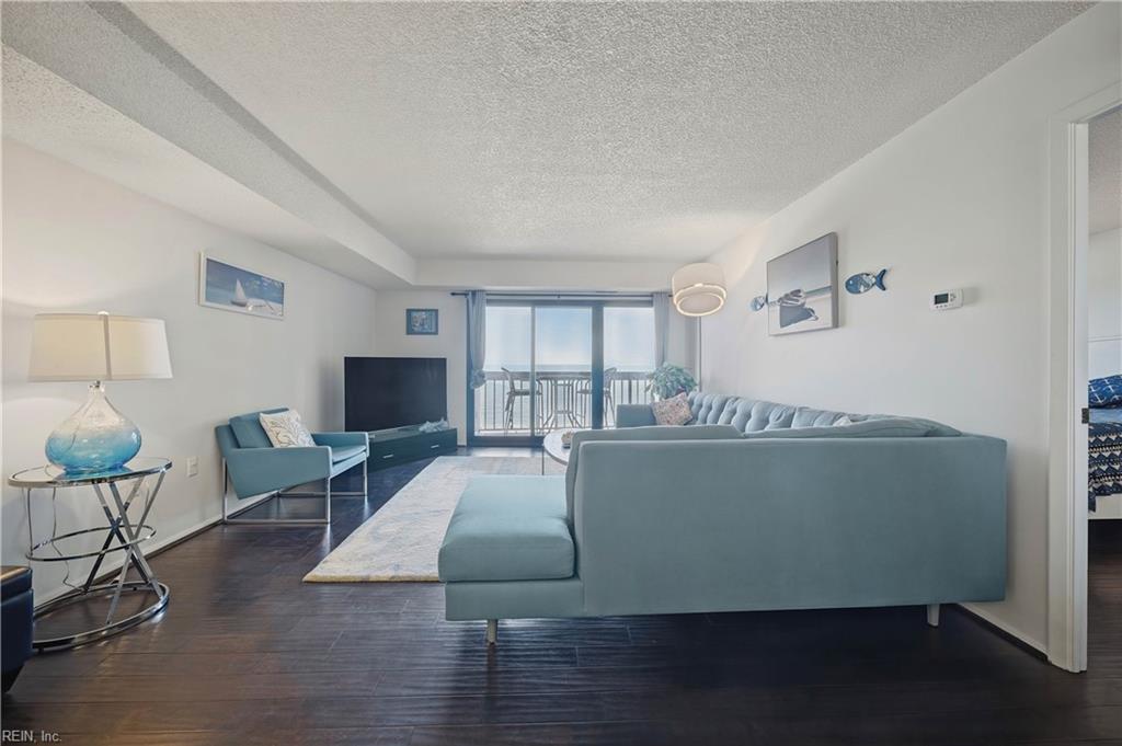 2830 Shore Dr Property Photo 5