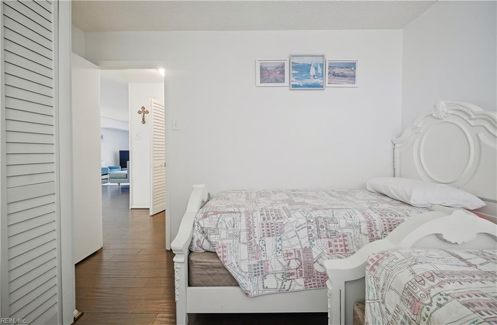 2830 Shore Dr Property Photo 16