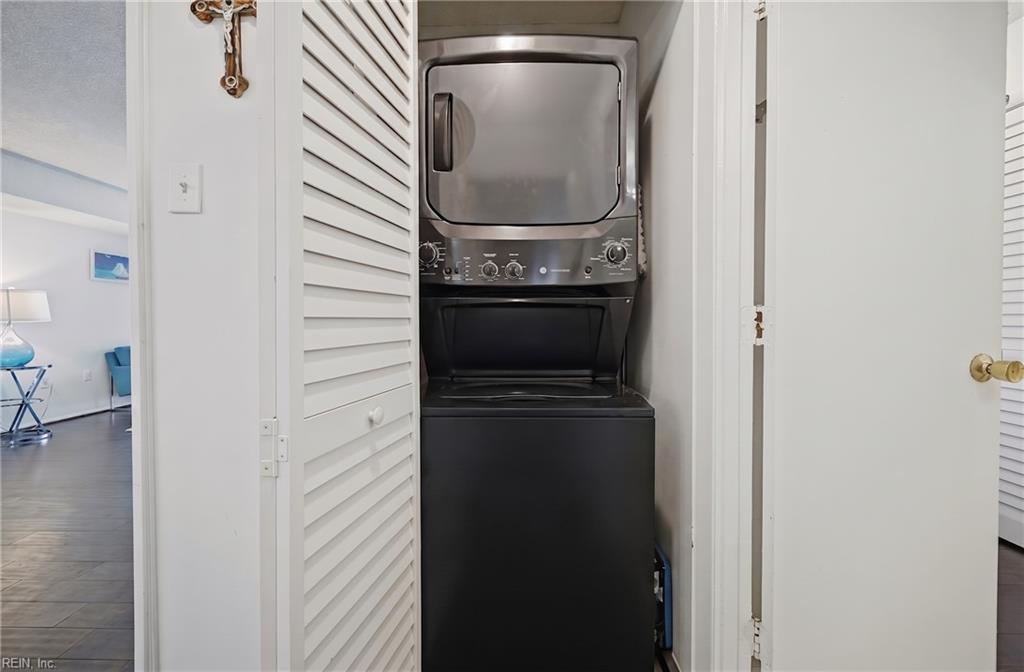 2830 Shore Dr Property Photo 17