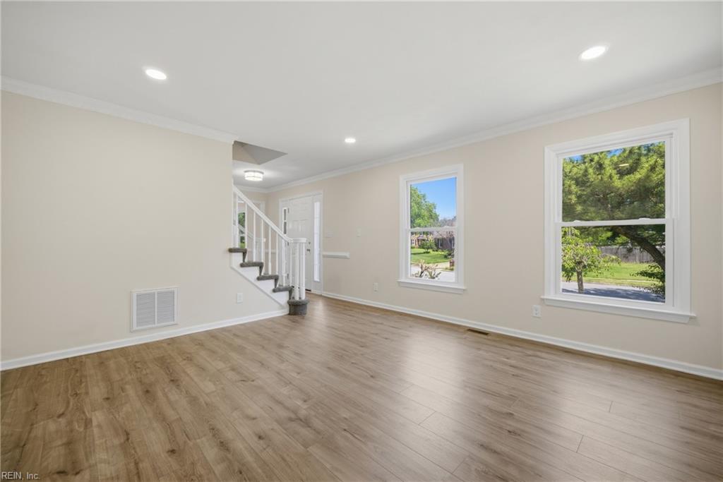 4805 Halifax Dr Property Photo 5