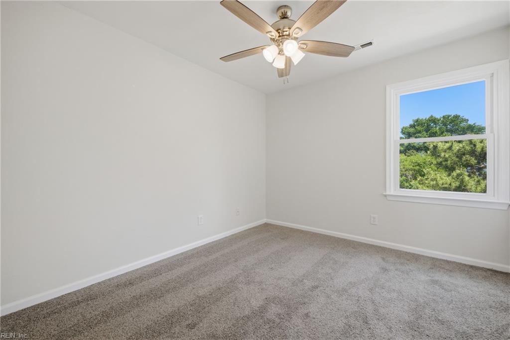 4805 Halifax Dr Property Photo 23