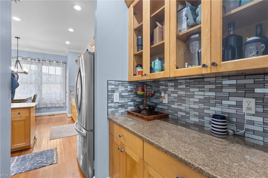 51 Armstrong St Property Photo 9