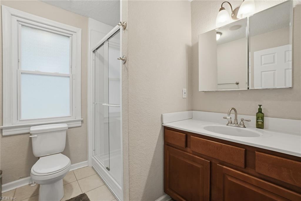2304 Elaine Ave Property Photo 9