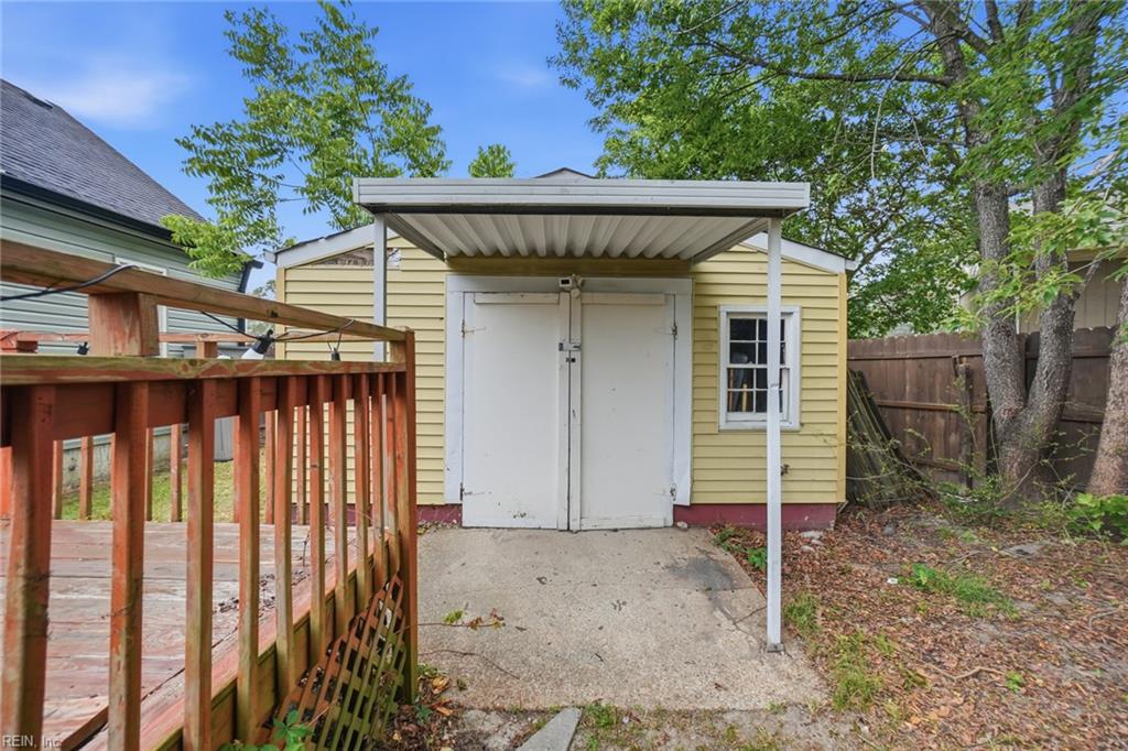 2304 Elaine Ave Property Photo 18