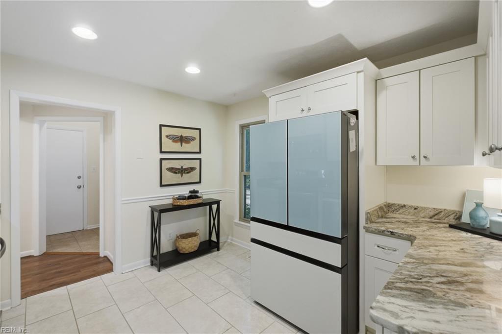 7740 Waters Edge Ln Property Photo 11
