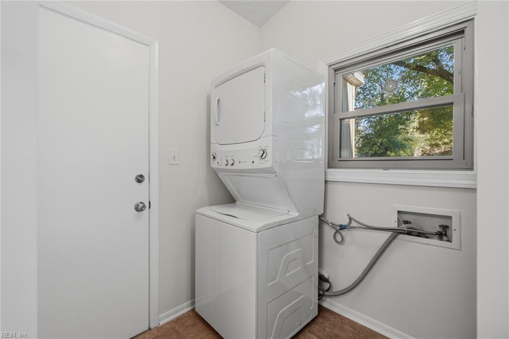 7740 Waters Edge Ln Property Photo 19