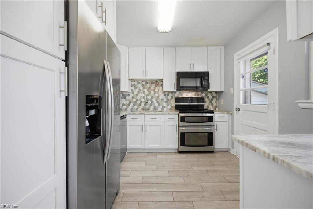 421 Cronin Rd Property Photo 3