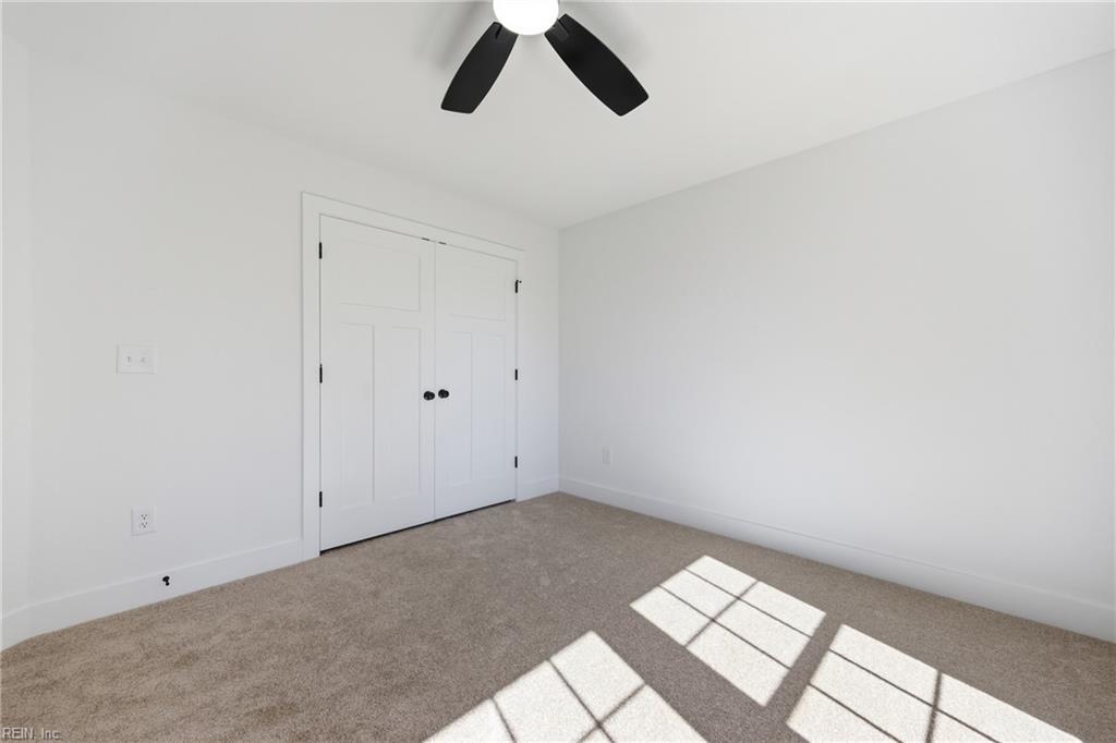 1015 42nd St Property Photo 28