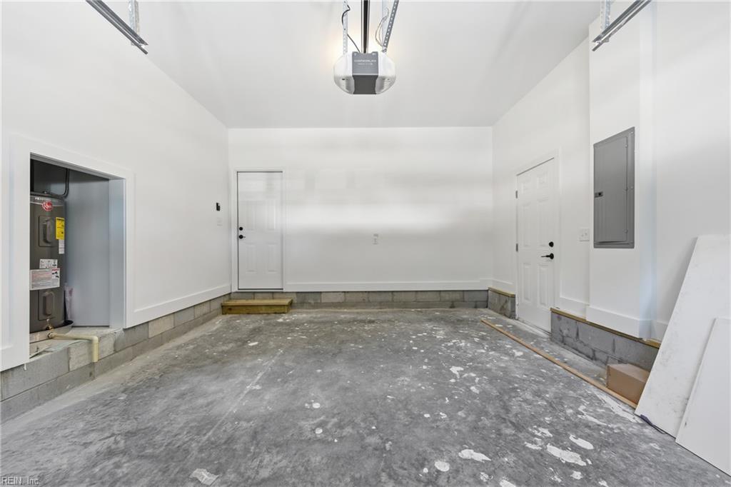 1015 42nd St Property Photo 42