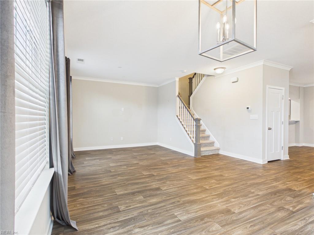1111 Celia Ct Property Photo 3