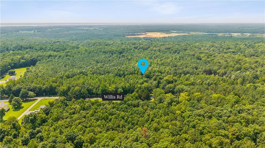 42.99 Willis Rd Property Photo 3