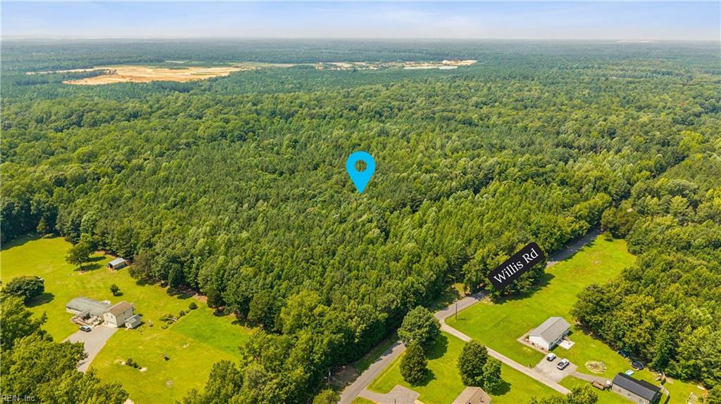42.99 Willis Rd Property Photo 6