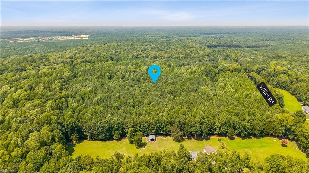42.99 Willis Rd Property Photo 7