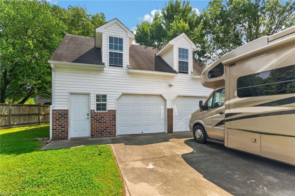 321 Saint Brie E Property Photo 7