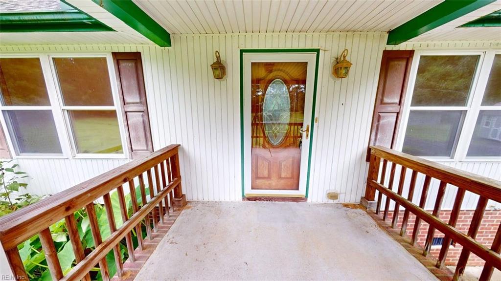 747 Silver Springs Rd Property Photo 2
