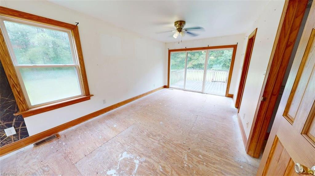 747 Silver Springs Rd Property Photo 13
