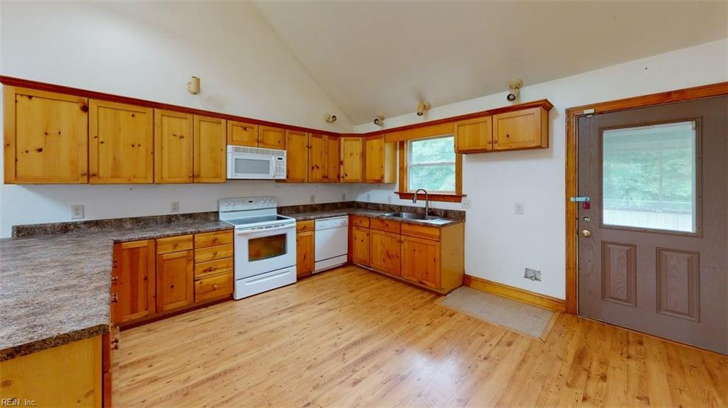 747 Silver Springs Rd Property Photo 36