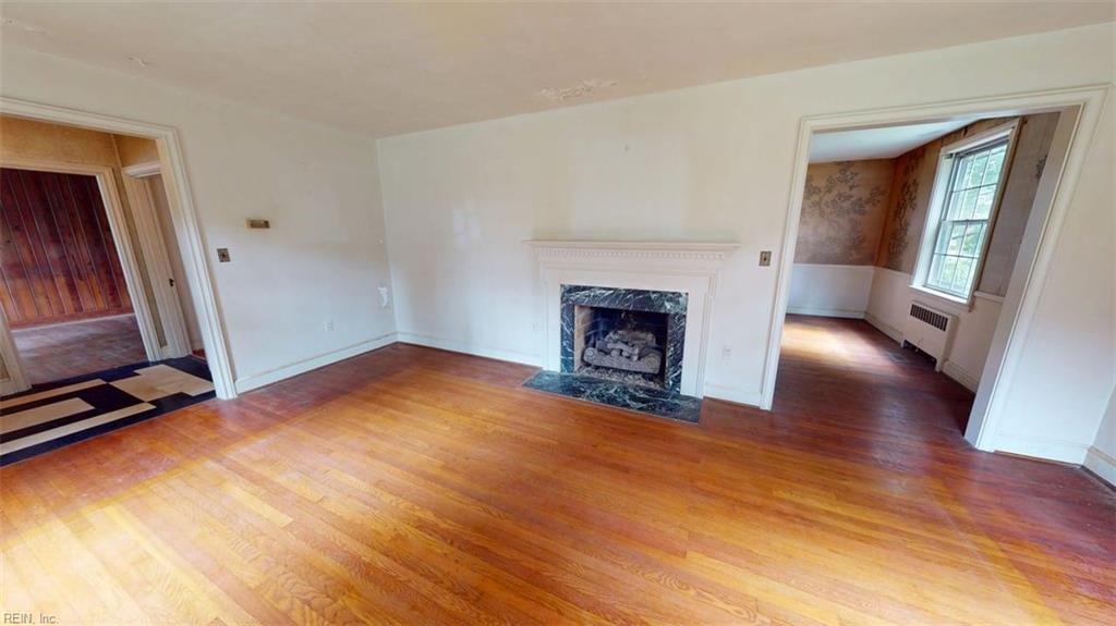 808 W South St Property Photo 5