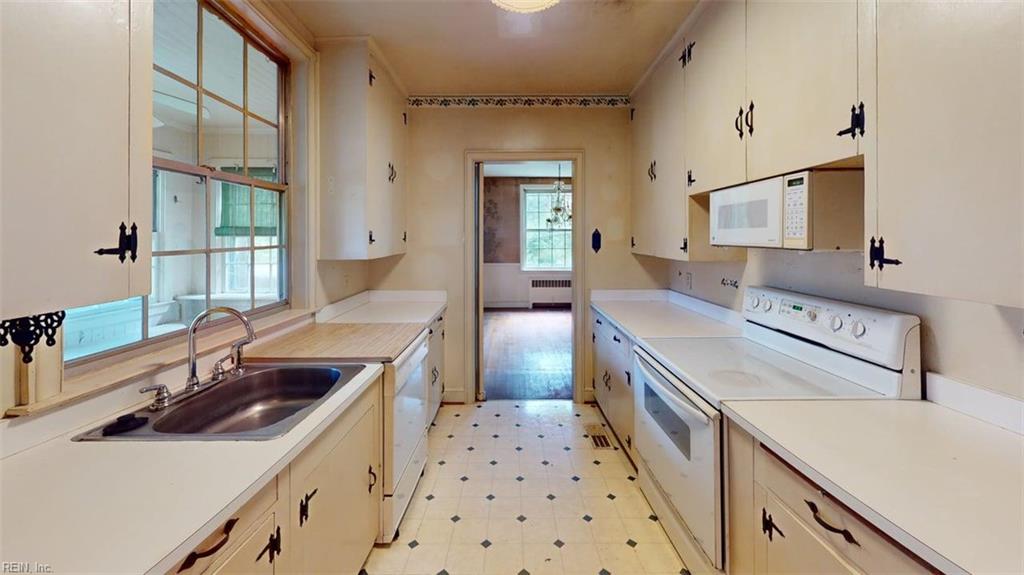 808 W South St Property Photo 37