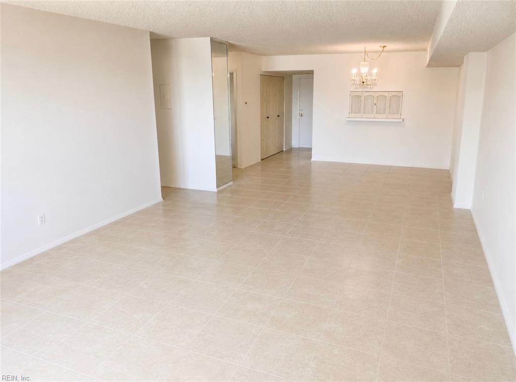 2830 Shore Dr Property Photo 4