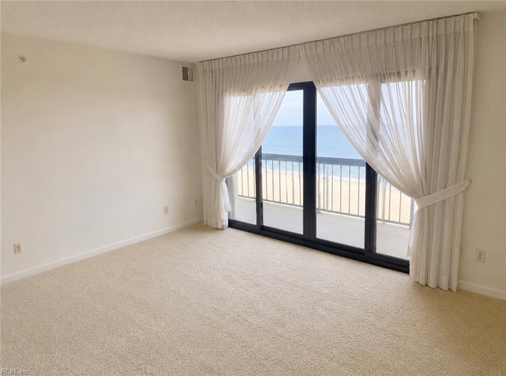 2830 Shore Dr Property Photo 7