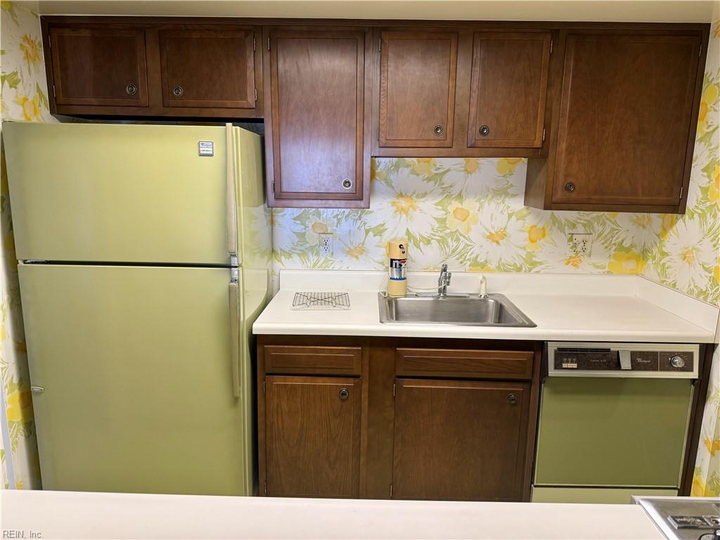 2830 Shore Dr Property Photo 25