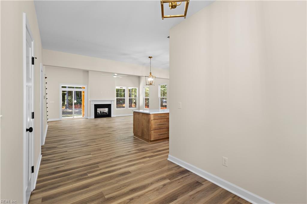 19 Grove Ave Property Photo 9