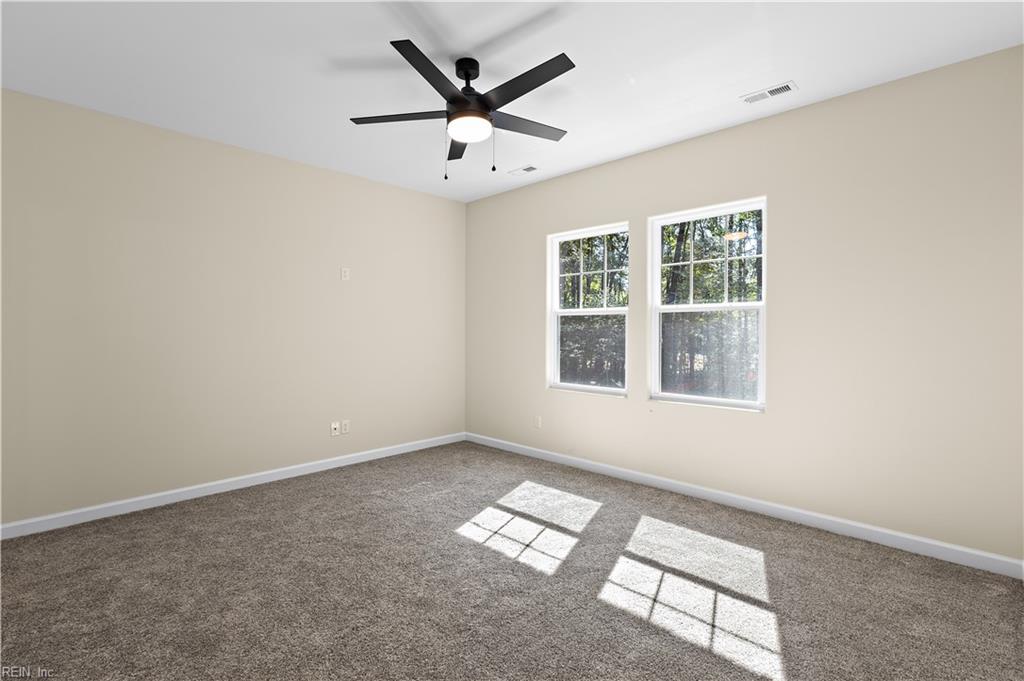19 Grove Ave Property Photo 27