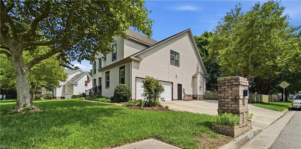 609 Edgewood Arch Property Photo 1