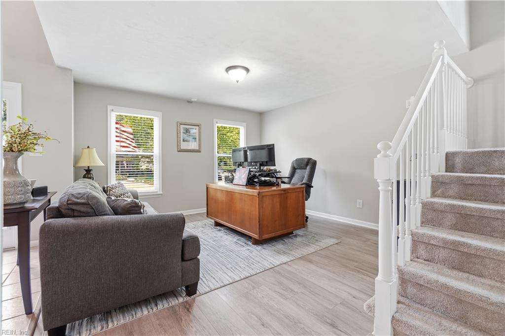 609 Edgewood Arch Property Photo 8