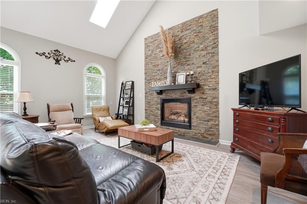 609 Edgewood Arch Property Photo 10