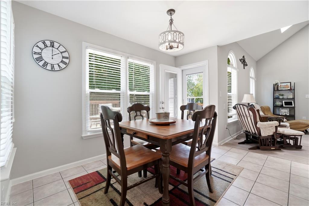 609 Edgewood Arch Property Photo 16