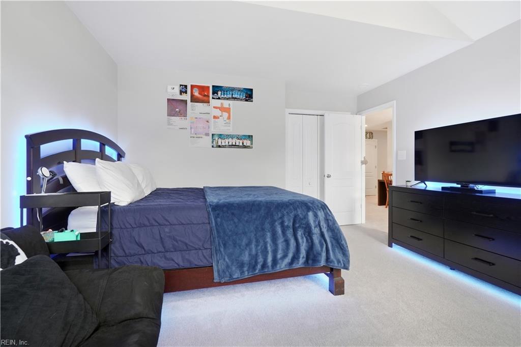 609 Edgewood Arch Property Photo 32