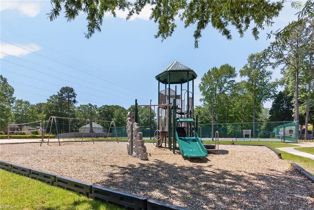 609 Edgewood Arch Property Photo 44