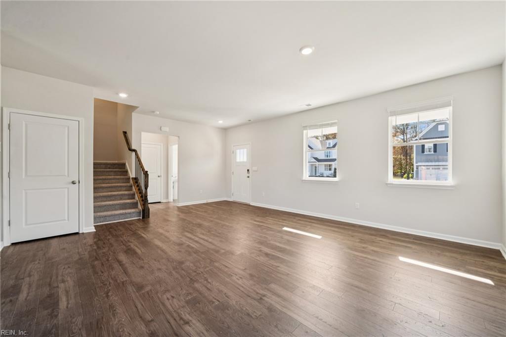 5125 Duxbury Rd Property Photo 6