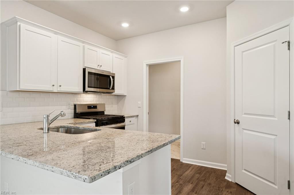 5125 Duxbury Rd Property Photo 12