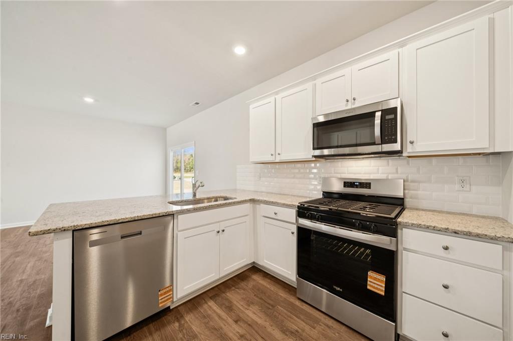 5125 Duxbury Rd Property Photo 13