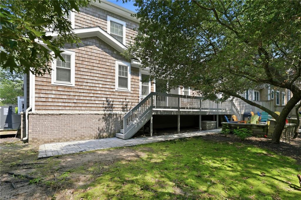 233 73rd St Property Photo 38