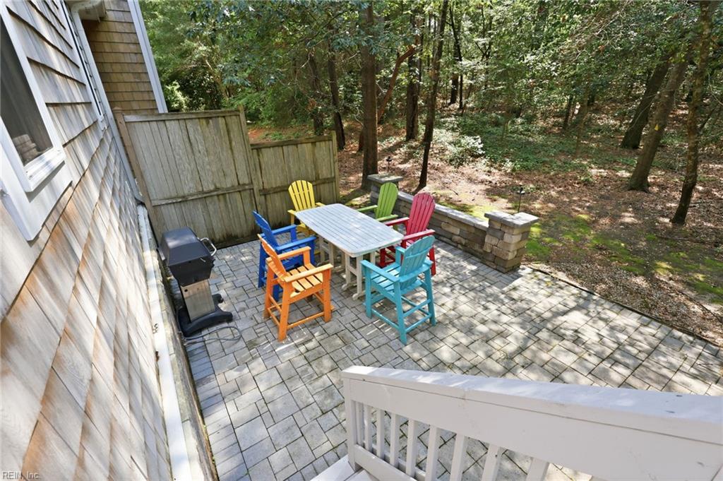 233 73rd St Property Photo 42