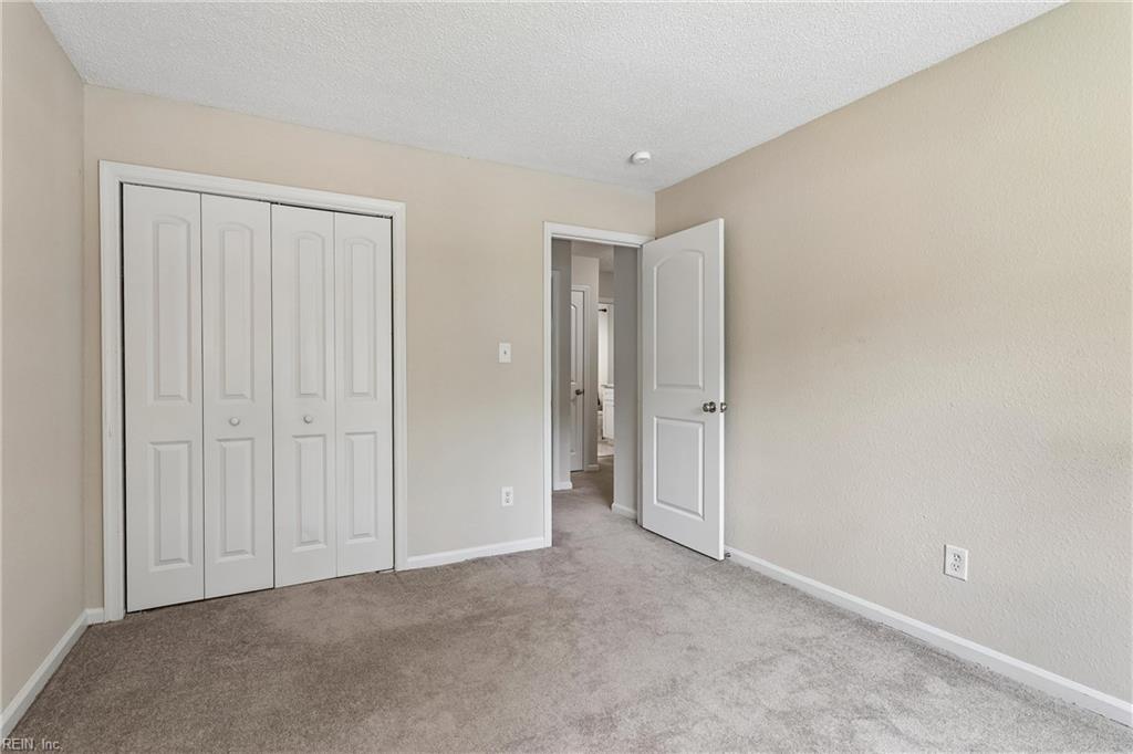 588 Windjammer Cres Property Photo 27