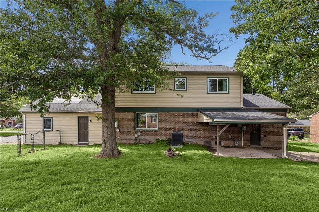 588 Windjammer Cres Property Photo 39