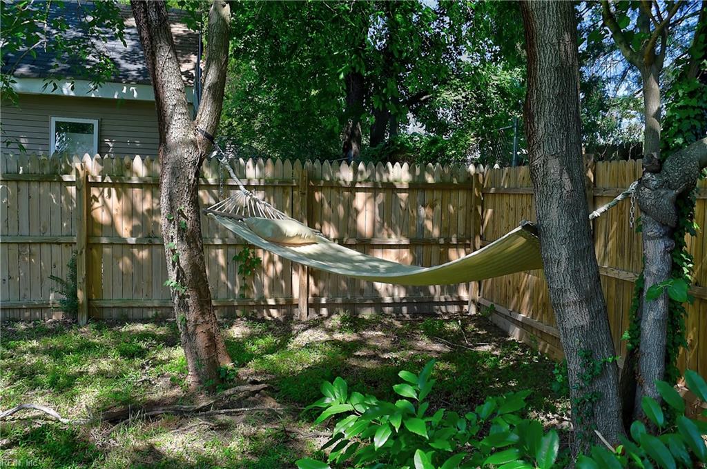 1752 Garden Dr Property Photo 33