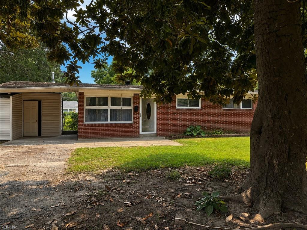 1029 Mineola DR Property Photo 1