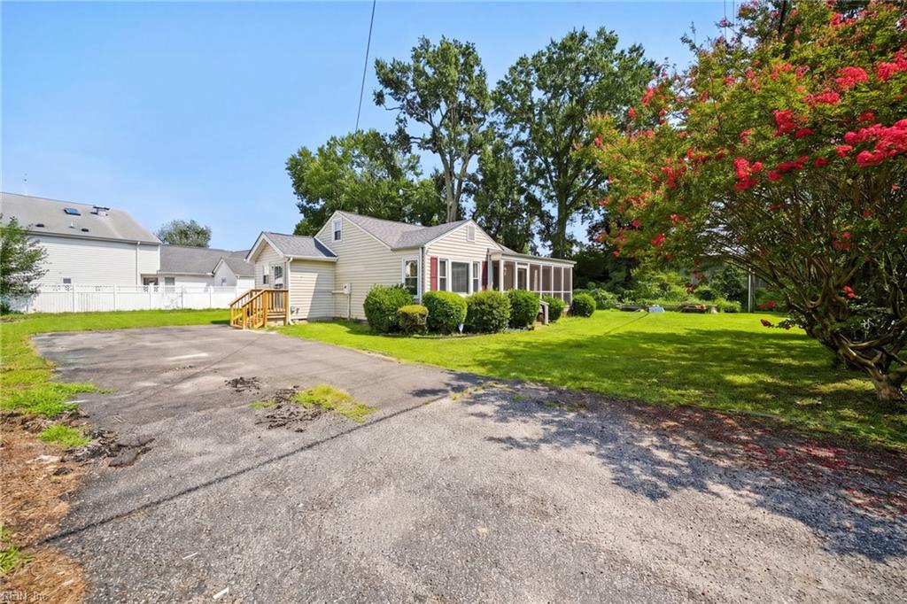 220 Wellman St Property Photo 2