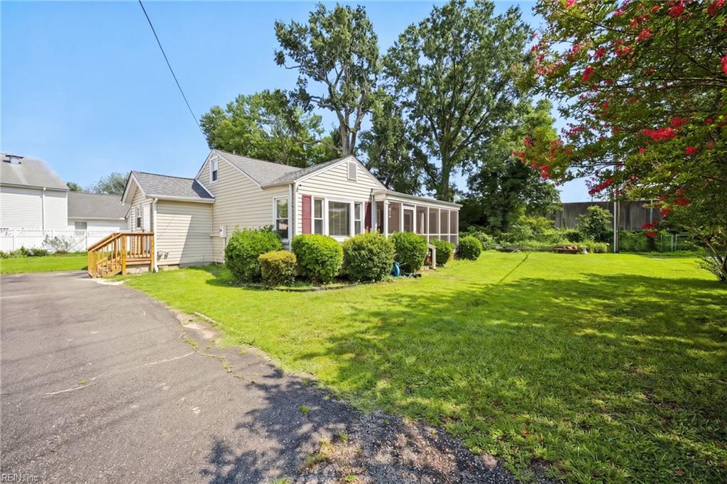 220 Wellman St Property Photo 4