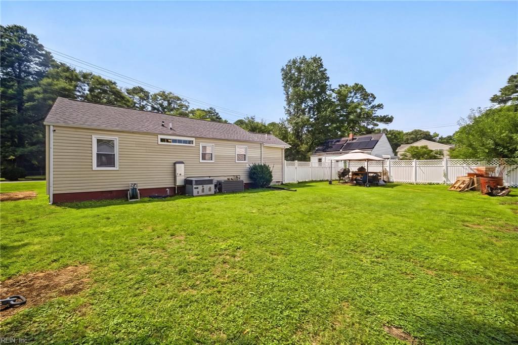 220 Wellman St Property Photo 28