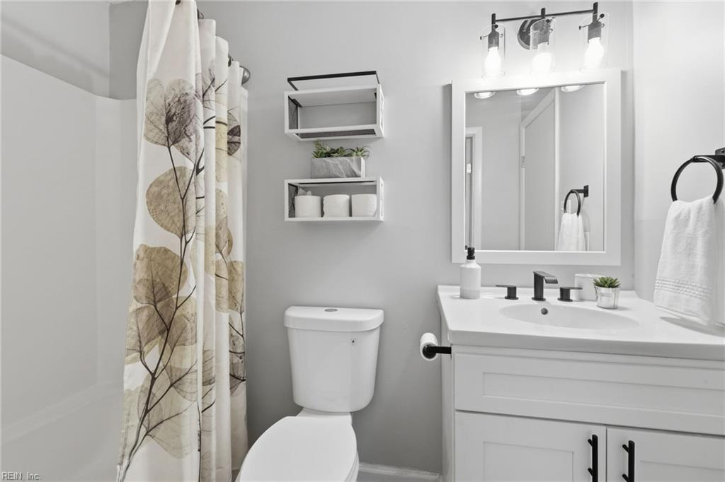 614 Zephyr Ct Property Photo 23