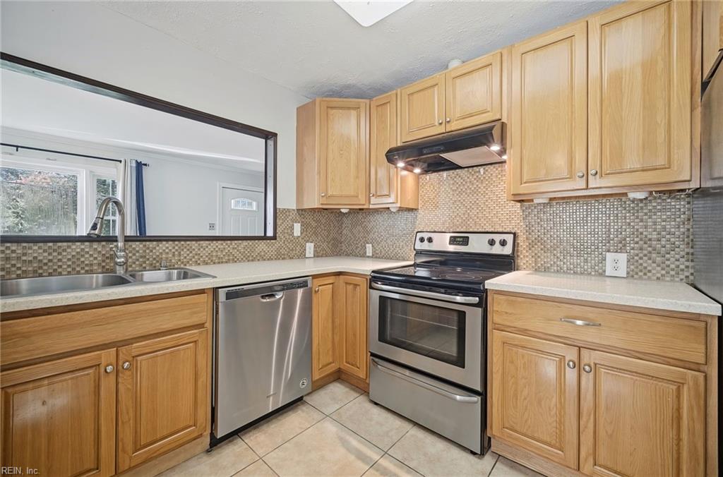 2732 Greenwood Dr Property Photo 13
