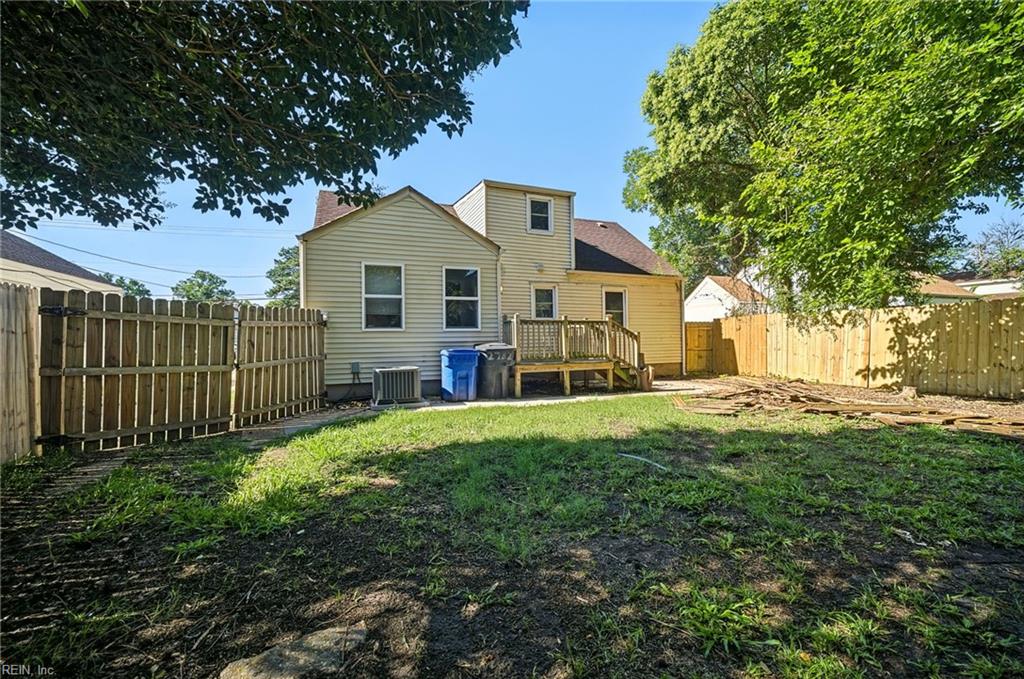 2732 Greenwood Dr Property Photo 41