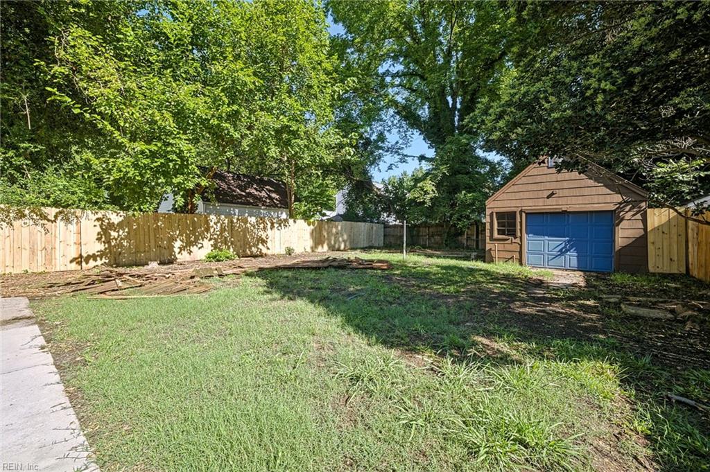 2732 Greenwood Dr Property Photo 42